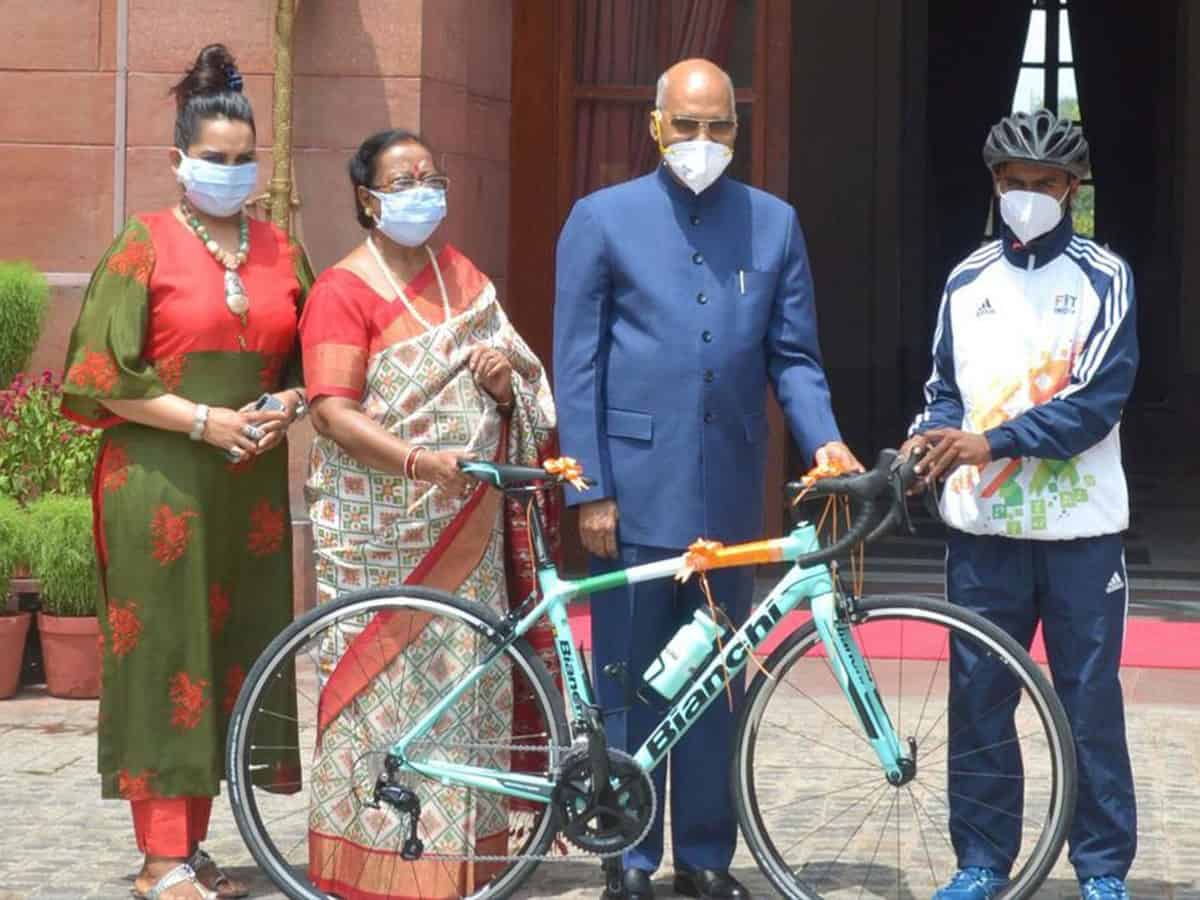 Prez Kovind gifts bicycle on Eid to budding cyclist