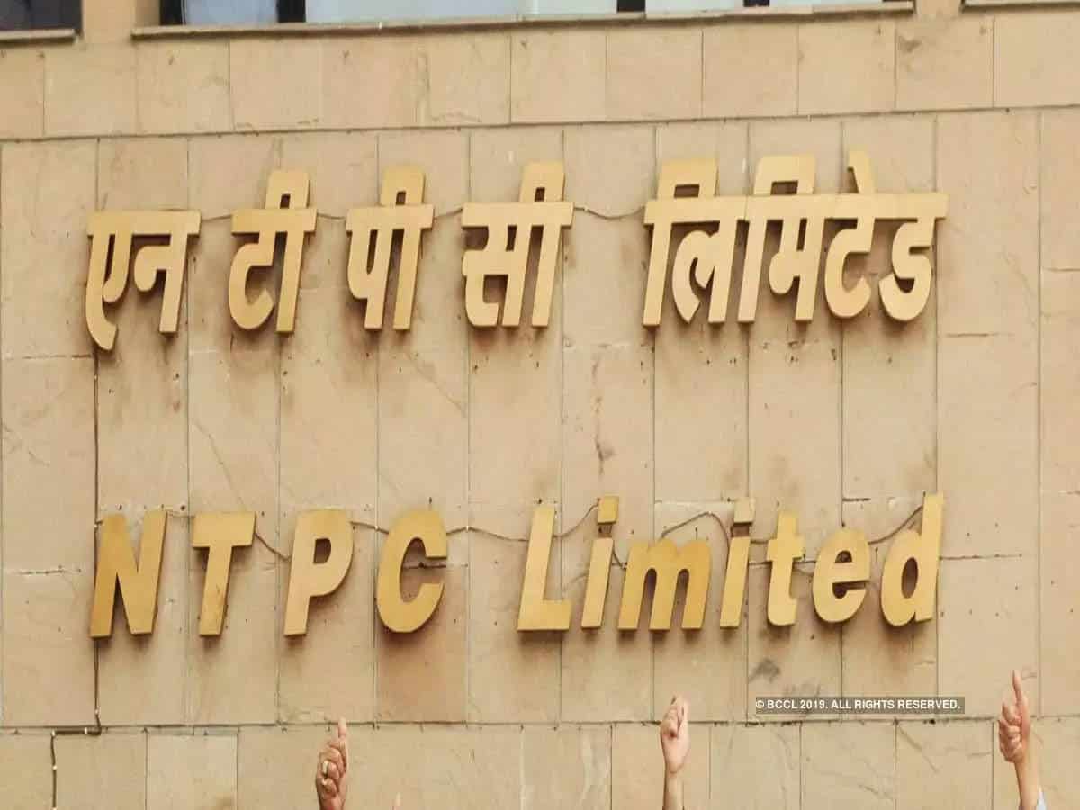 CBI arrests NTPC manager in graft case