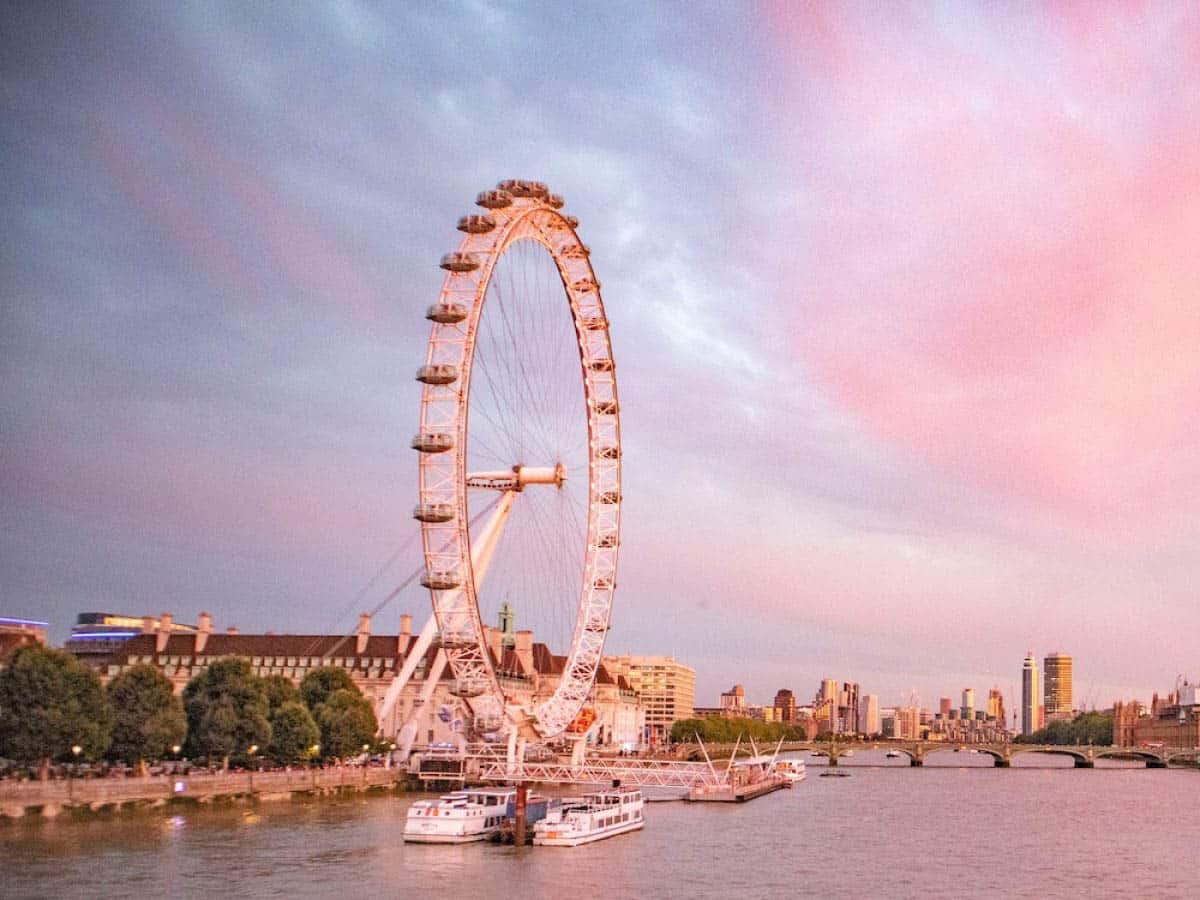 river thames