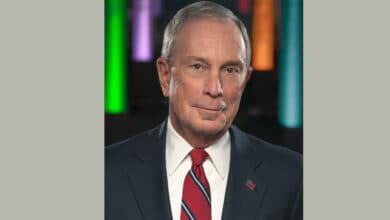 Bloomberg urges voters to view Trump as employee