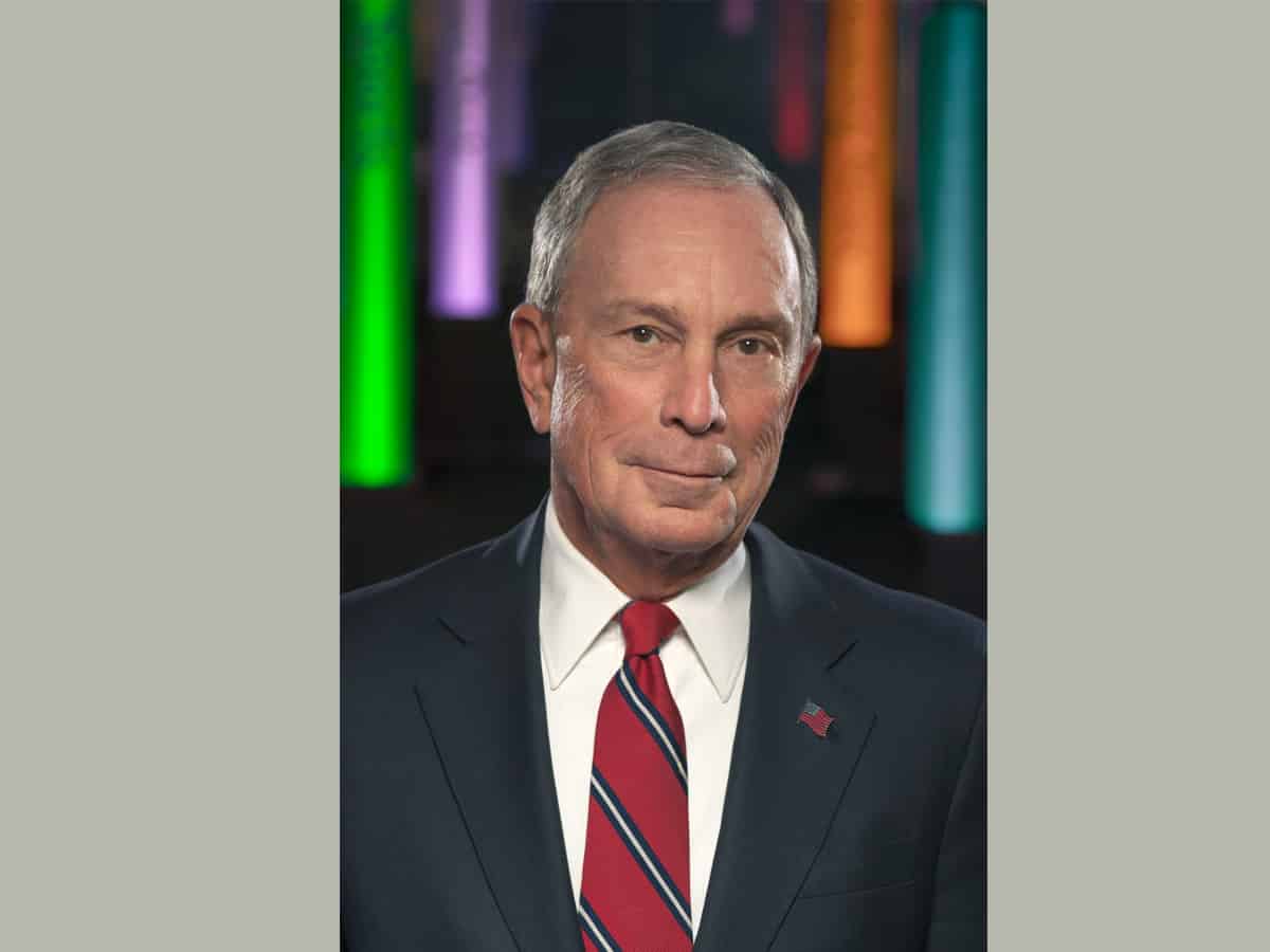 Bloomberg urges voters to view Trump as employee