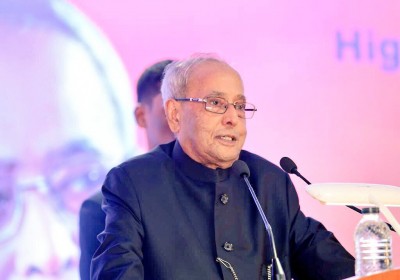 CEC Arora recalls Pranab Mukherjee's 'encyclopaedic knowledge'