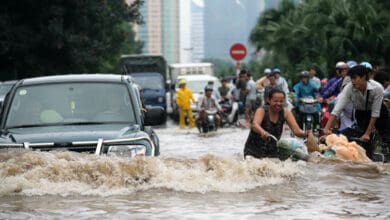 Death toll rises to 17 in China flash floods