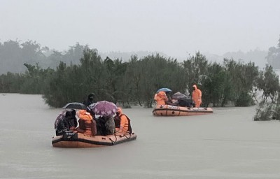 Flood water recedes in Assam, 11 lakh still distressed