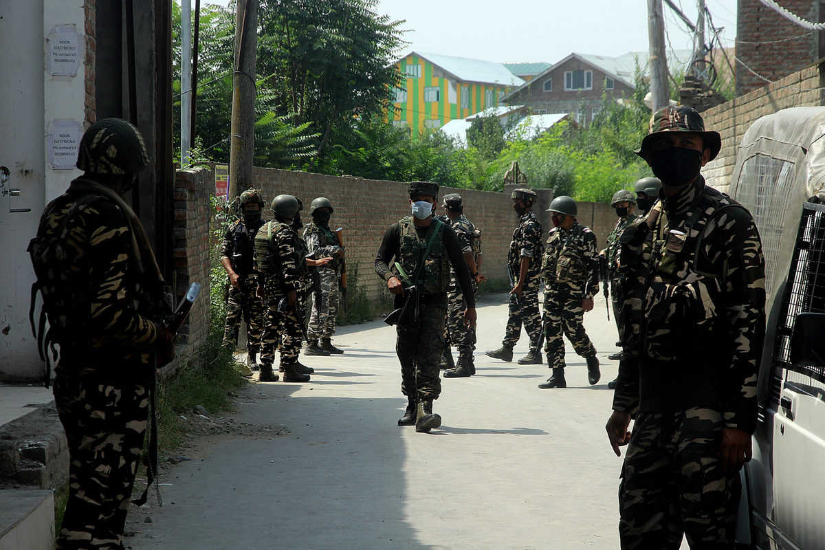 Militant attack in Srinagar