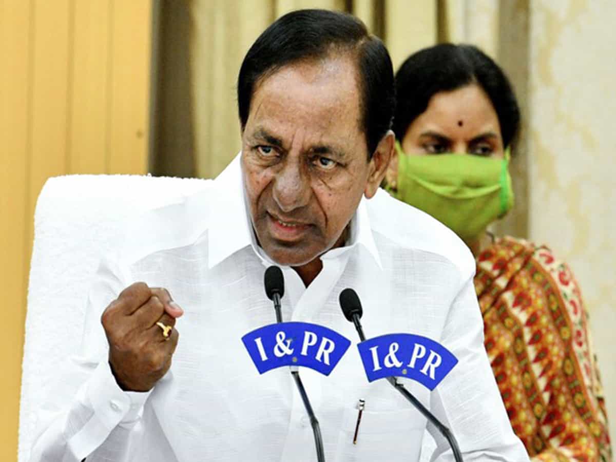 Telangana CM lauds MAUD, electricity dept personnel for good work despite heavy rains