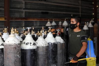 Oxygen manufacturers in K'taka asked to augment production