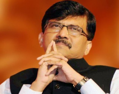 Russia makes corona vaccine, India hawks 'papads': Sanjay Raut