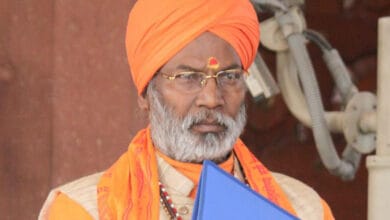 BJP MP Sakshi Maharaj gets death threat from Pak number