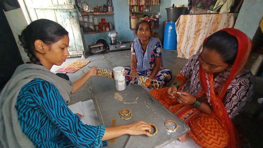 Traditional bangles in Hyderabad The Siasat Daily Archive