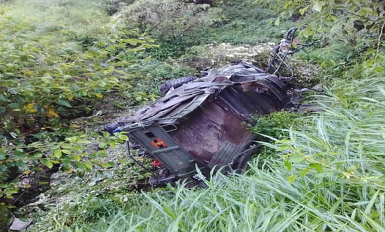Three Army personnel injured after truck rolls down cliff in HP's Mandi district