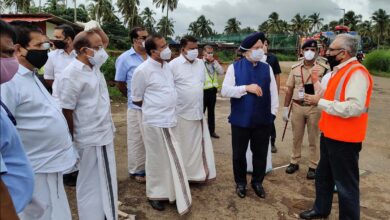 Kerala plane crash: Centre to give Rs 10 lakhs to kin of deceased as interim relief, Rs 2 lakhs to seriously injured
