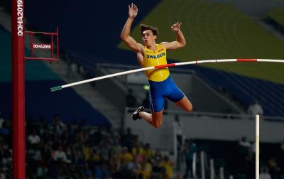 Armand Duplantis sets world outdoor record in Rome