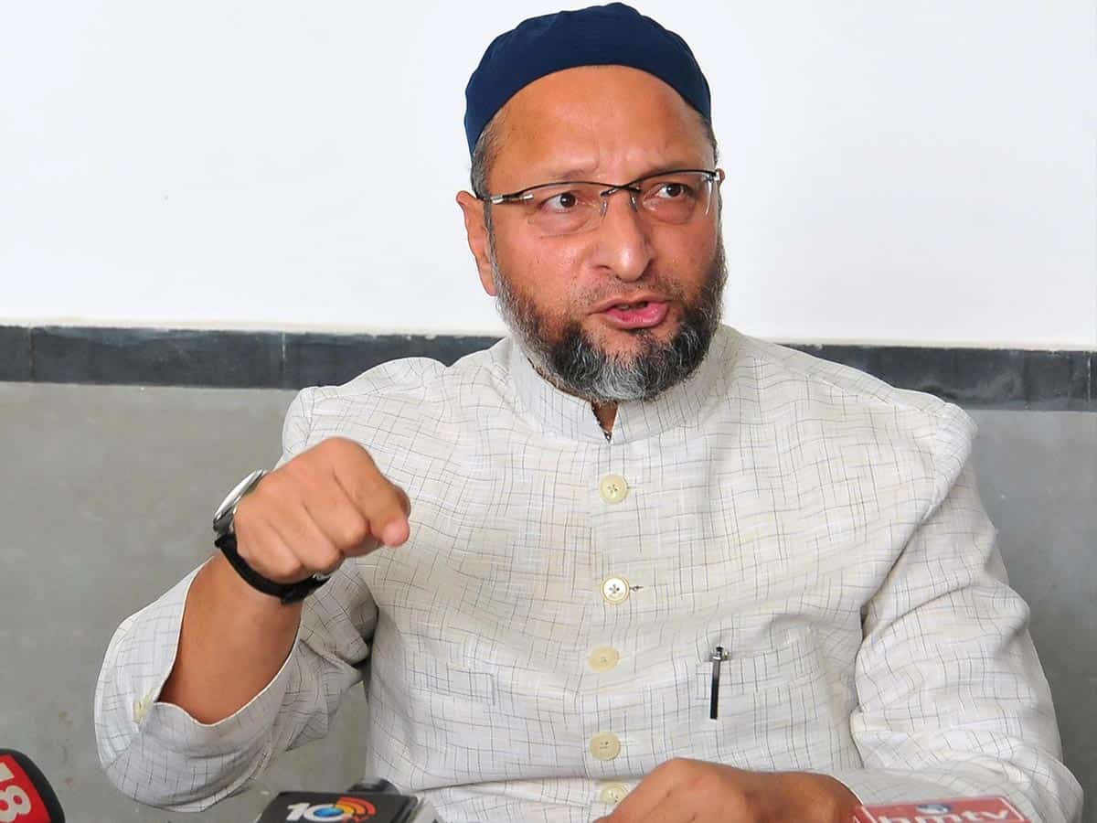 Owaisi undergarment of BJP, behind-the-scenes facilitator of 'suparibaaz mai baap': Shiv Sena