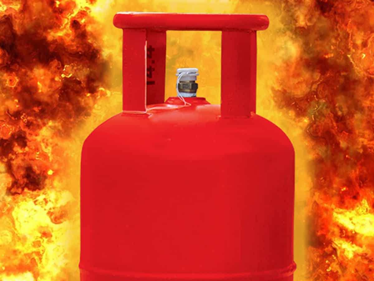 Mumbai: 15 injured in LPG cylinder explosion in Dharavi; Five critical