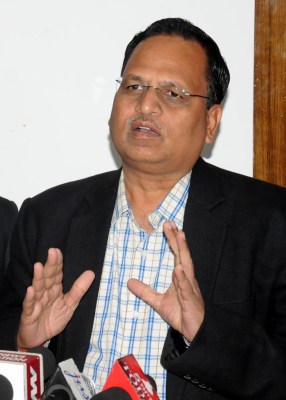 Delhi Govt hasn't given us promised money: wrestler Simran's father