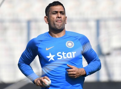 Dhoni's Rs 1,800 membership dues of JSCA kicks up storm
