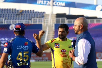 Have to applaud each CSK member for staying focussed: Dhoni