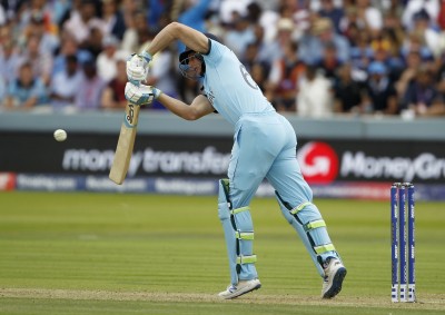 Late fightback helps England beat Australia in 1st T20I