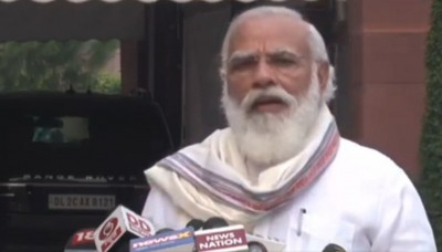 PM recounts anecdotes to praise Harivansh Narayan Singh