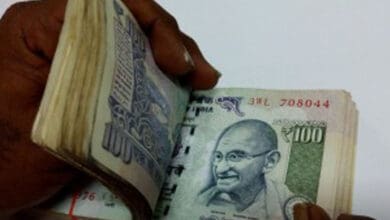 Rupee slips for 5th straight session, down 15 paise at 74.73 against USD