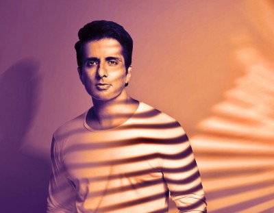 Sonu Sood sends relief for flood-hit Varanasi boatmen