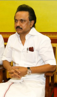 Stalin backs Central govt employee complaining about 'Hindi imposition'