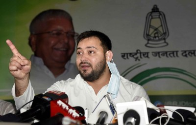 Tejashwi attacks Nitish over unemployment