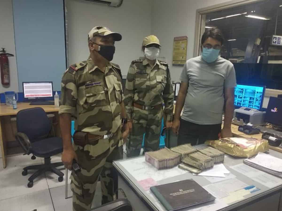 CISF detects cash worth Rs 35 lakh from passenger at Delhi's metro station, hands over to Income Tax officials