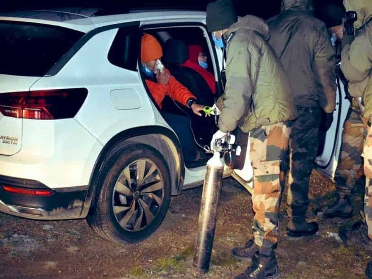Army provides food, aid to stranded Chinese citizens in Sikkim