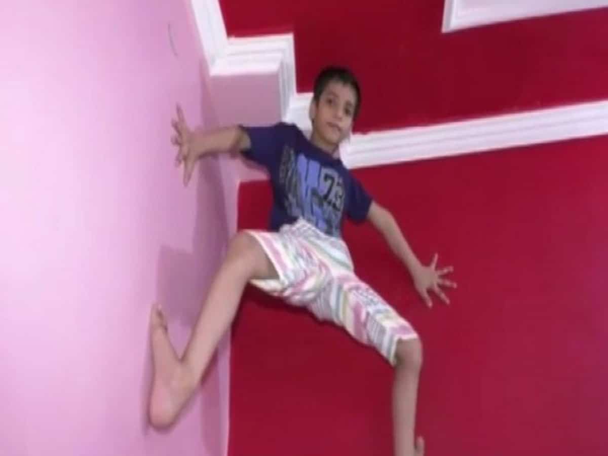 7-year-old Kanpur boy climbs walls like Spider-Man