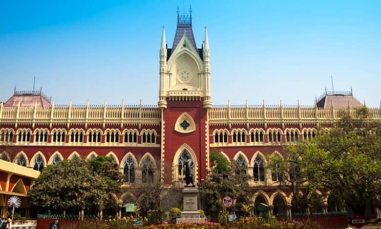 Calcutta HC partially eases order declaring Durga Puja pandals as 'no entry zones'