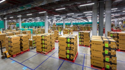 Favourable orders for Amazaon, arbitration court stalls Future-RIL deal