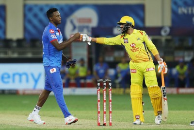 Late Rayudu, Jadeja blitz takes CSK to 179/4 vs DC