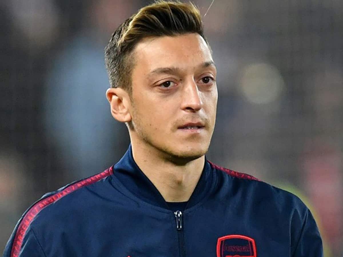 Mesut Ozil Axed From Arsenals Premier League Squad
