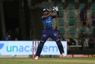 Pandya's 21-ball carnage takes MI to 195/5