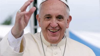 Pope Francis returns to Vatican 10 days after surgery
