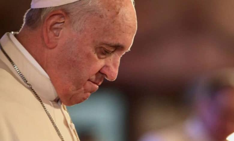 Pope Francis met at the hospital with Vatican No. 2, took major governing decisions