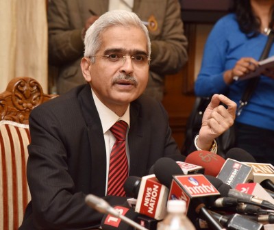 RBI Guv tests positive of COVID-19, to work from isolation