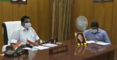 Tamil Nadu CM fixes Covid reduction targets for Collectors