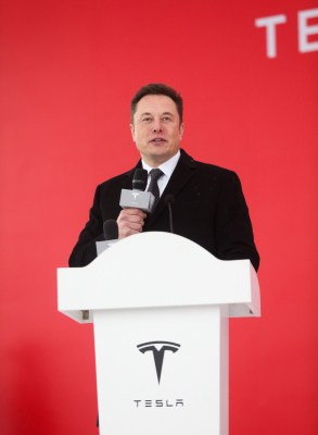 Tesla launches 'Full Self Driving' beta to select drivers