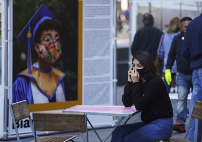 US COVID-19 deaths top 220,000: Johns Hopkins University