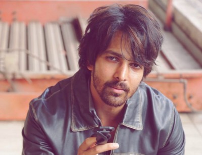 When Covid-stricken Harshvardhan Rane dubbed from hospital