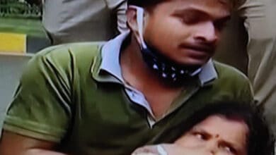 Youth attempts to kill mother near Odisha Assembly