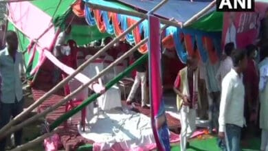 Stage collapses during Pappu Yadav's campaign in Muzaffarpur