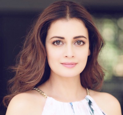 Dia Mirza learning Kalaripayattu