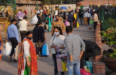 India reports less than 50K new corona cases for 15 straight days (Ld)