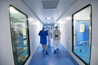 PM's visit to vaccine centres gets 'praise' from Congress