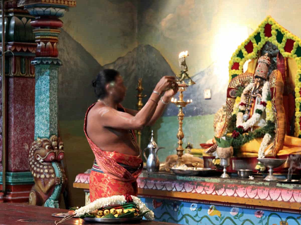 Telangana VHP seeks inclusion of temple priests as frontline workers