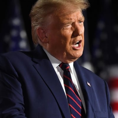 Virus winter surge puts US on red alert, Trump stews in White Hous